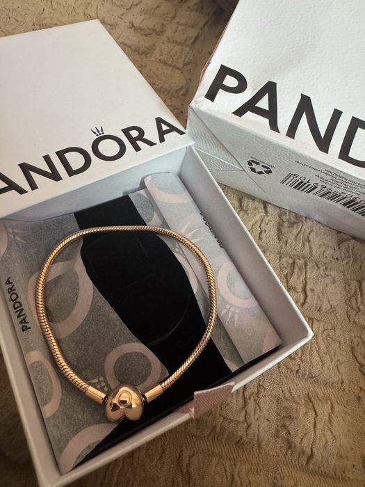 Гривна Pandora обич