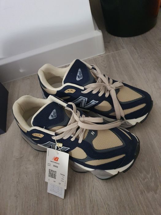 New Balance 9060