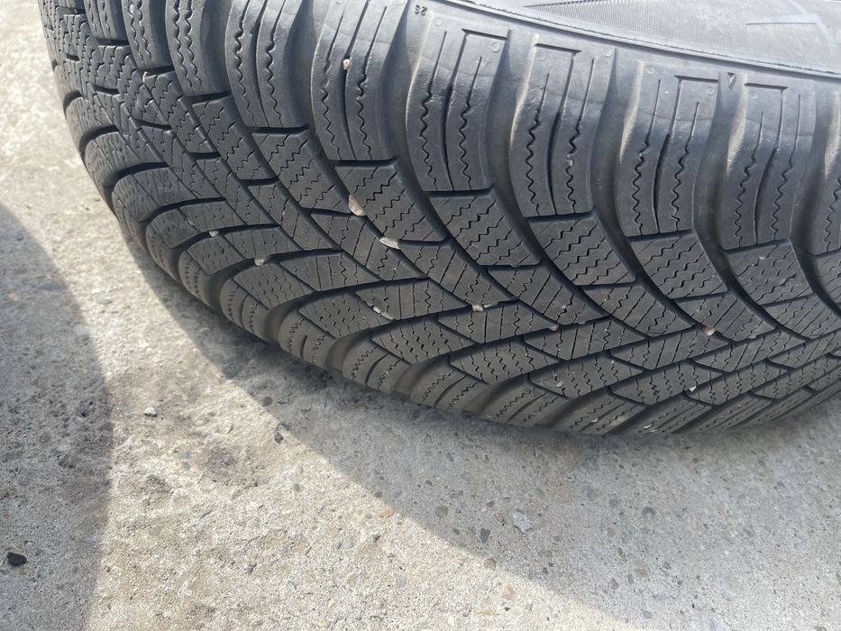 Cauciucuri iarna 215/60 R16 Nexen, DOT 3222