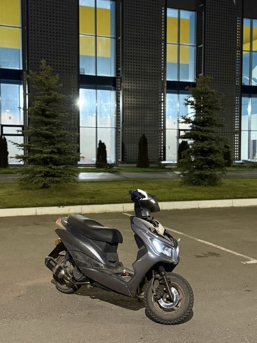 продам скутер м8 200куб