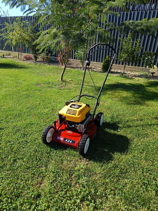 Mașină tuns iarba Toro cu tractiune