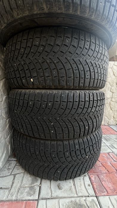 Продам мишлен зимний R18