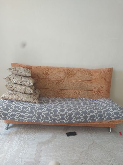 Продам диваны и кровать