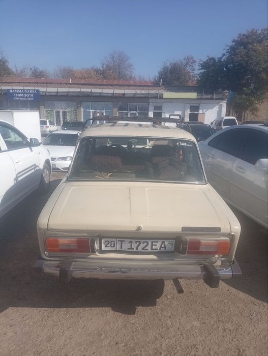 Moshina yaxshi xolatda 4 ta balon yangi. Karobka mostda ovoz yoq yuris