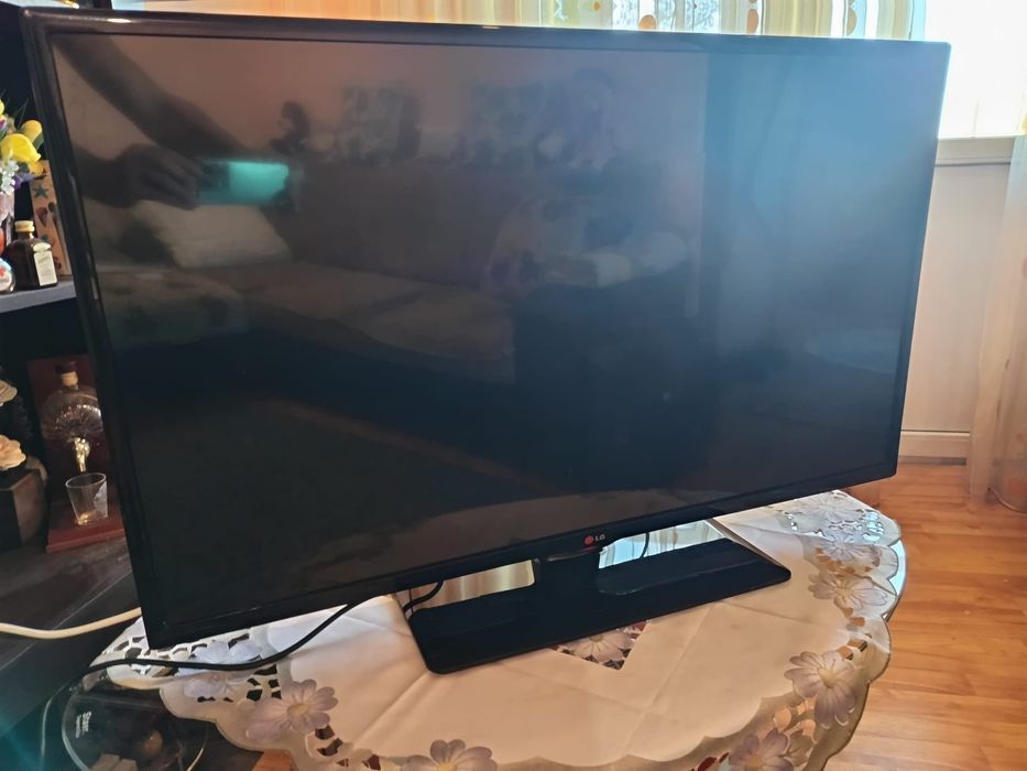 2Tv led Philips și LGdiagonala 108cm.