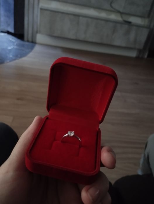 Серебряное кольцо от SOKOLOV