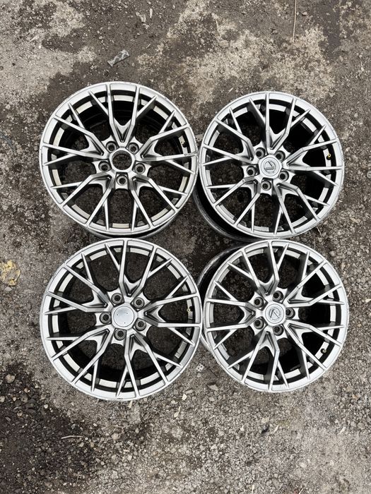Продам диски R17 Lexus