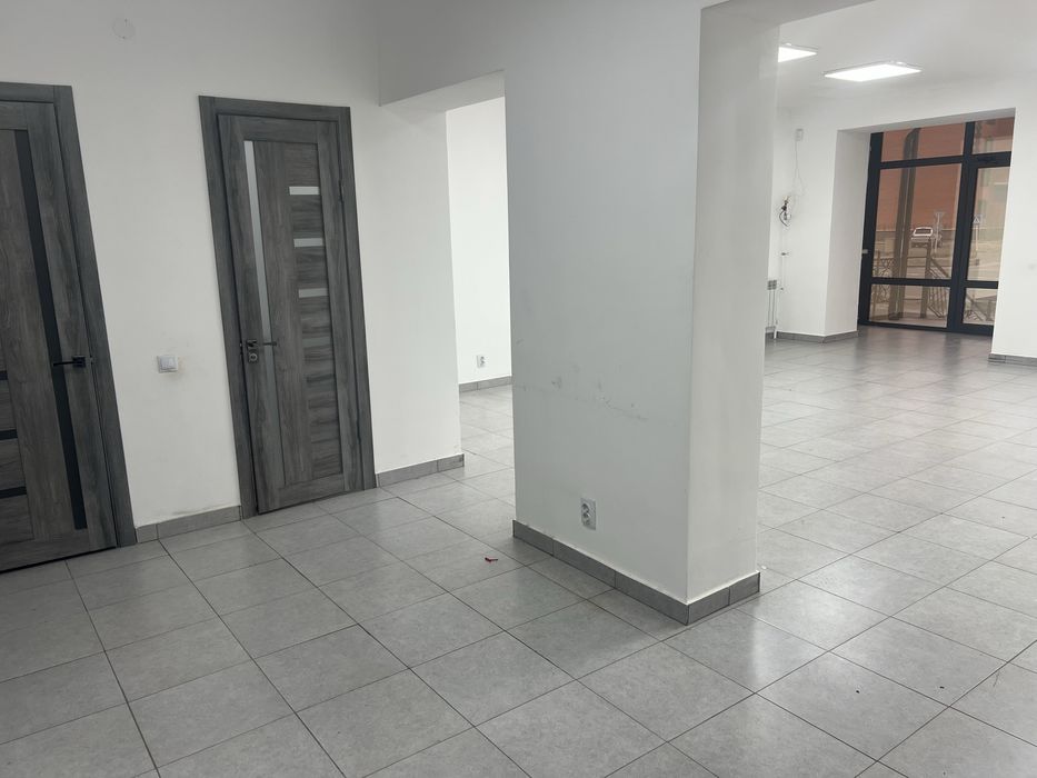 Сдам коммерческое помещение