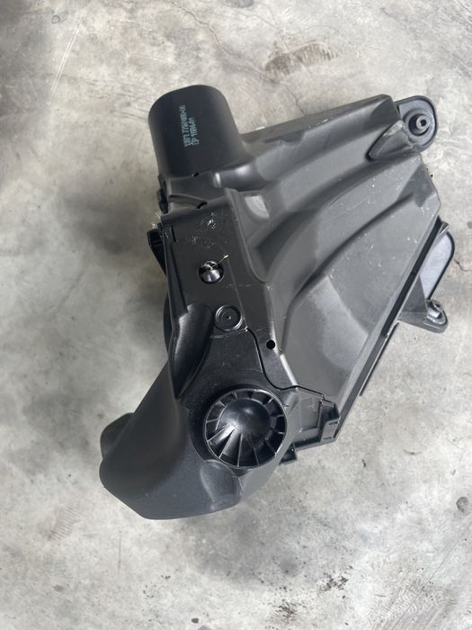 Carcasa filtru aer bmw e92/93 n47 177 cai
