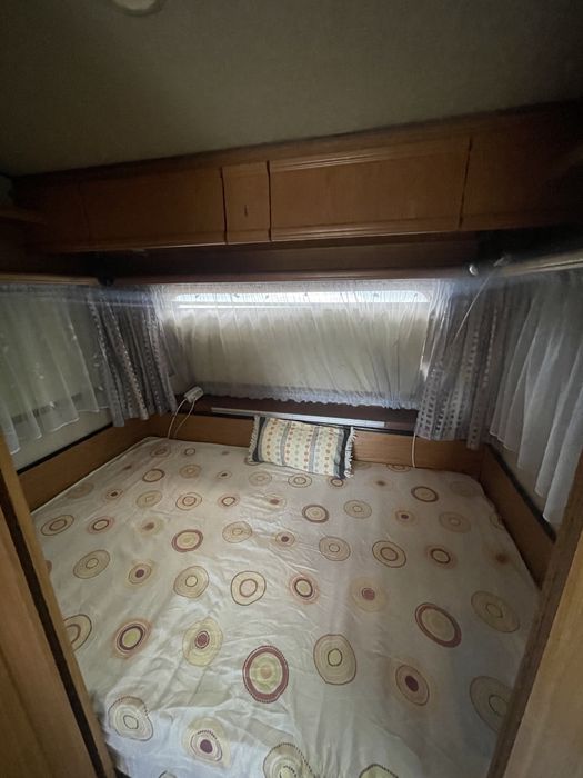 Rulota Eriba Nova 460 4 persoane cu incalzire frigider etc