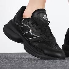 Женские кроссовки Adidas