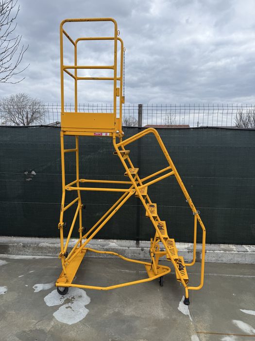 Scară mobilă industrială FIMM – platformă lucru, 200 kg