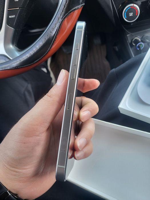 Iphone 16 pro max СРОЧНО ТОРГ