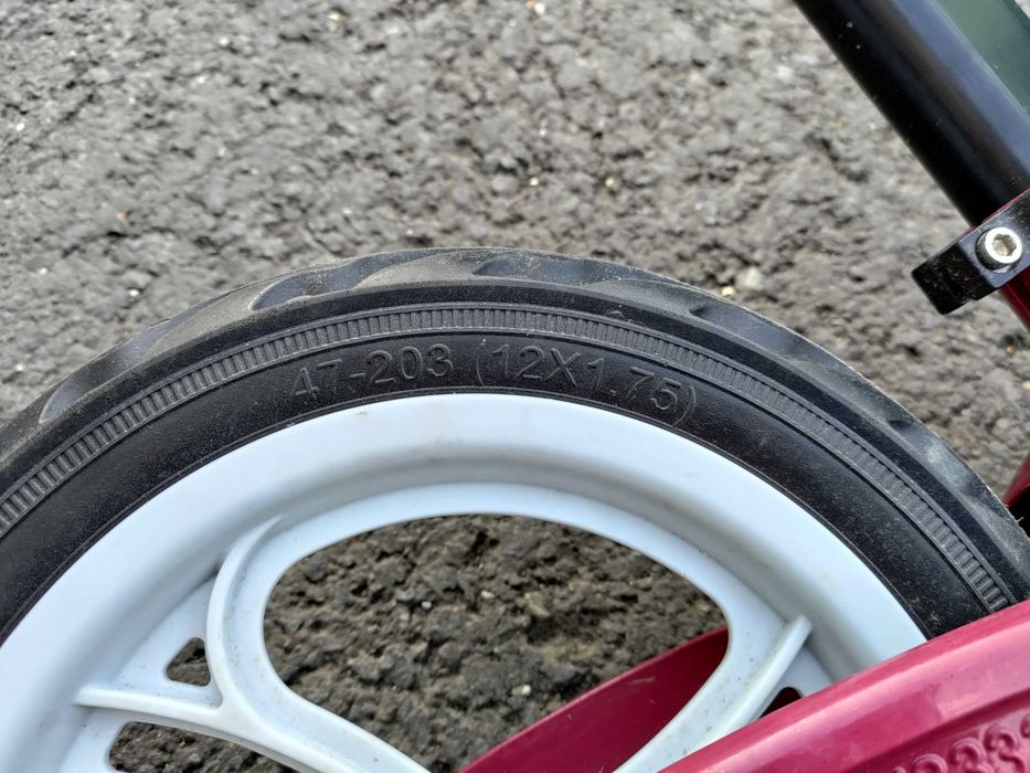 Bicicleta copii incepatori fara pedale 12"