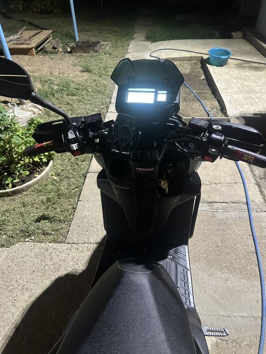 Продам скутер 180 кубиков