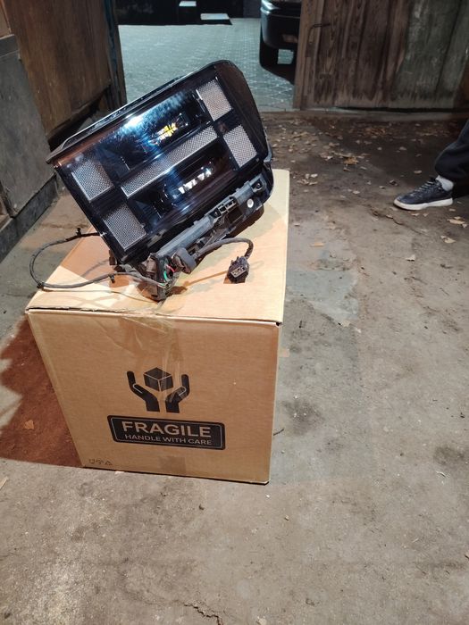 Фара Hyundai santa fe 2025