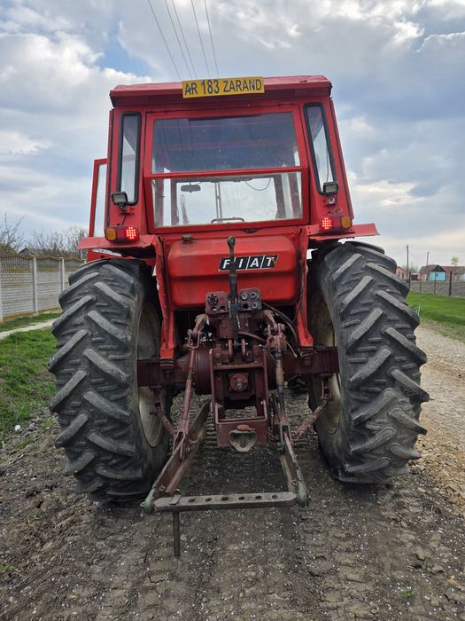 VÂND TRACTOR  FIAT  880 DT +utilaje agricole