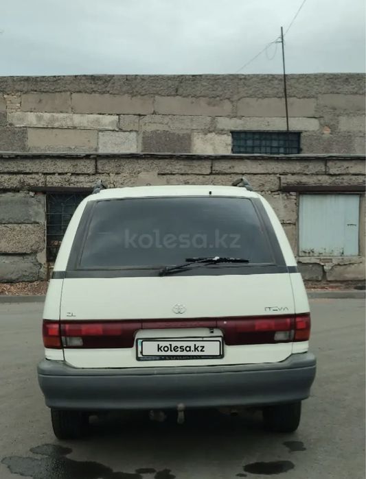 Тойота Превия  продам