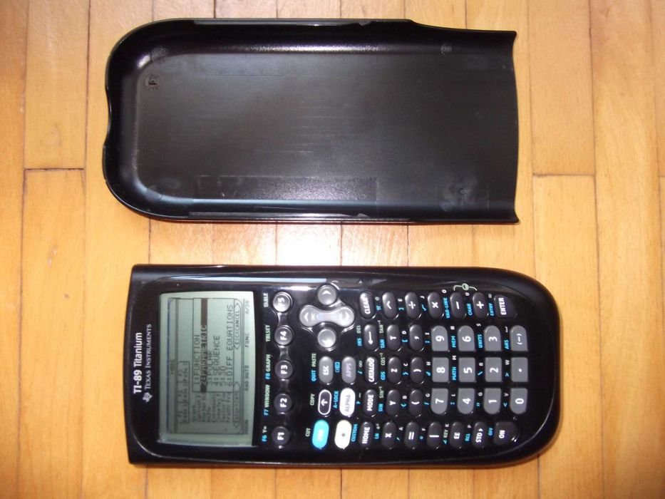 calculator stiintific cu grafica  texas instruments TI-89 Titanium