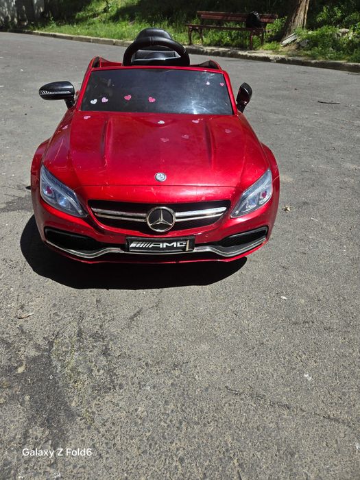 Детска електрическа кола с дистанционно