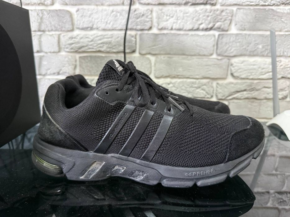 Оригинальные кроссовки adidas