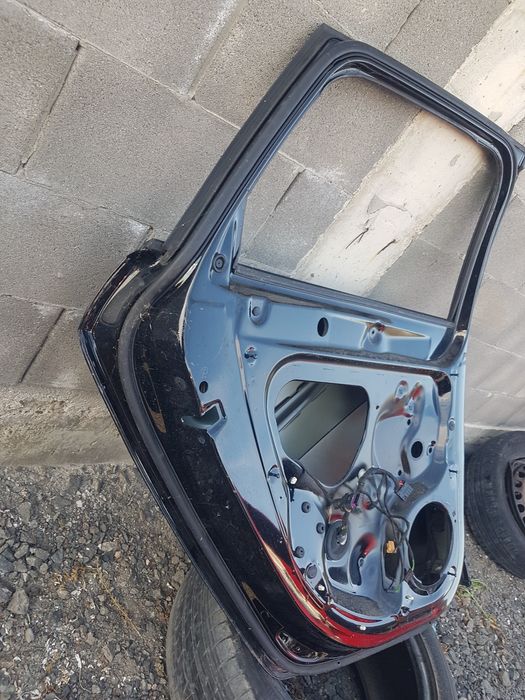 Задна лява врата Ауди А3 8V vrata Audi A3 8v