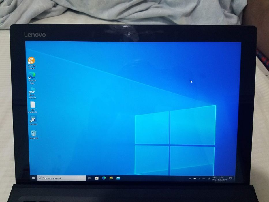 Lenovo 700 Laptop 2 in 1 Intel m5