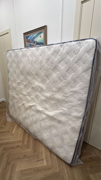 Матрас б/у отличное состояние