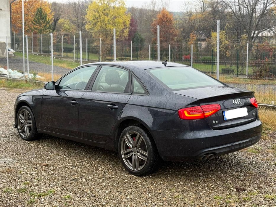 Audi A4 facelift an 2013 2.0 TDI