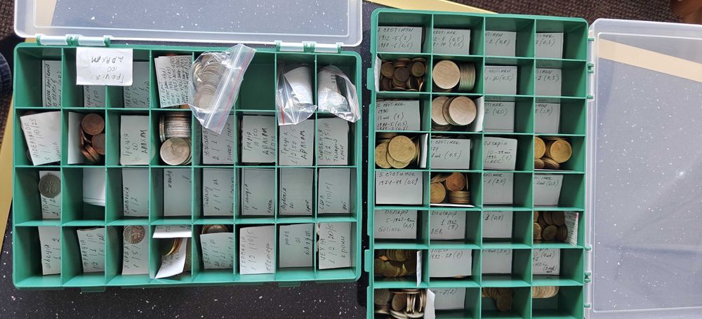 Комплект монети от различни държави