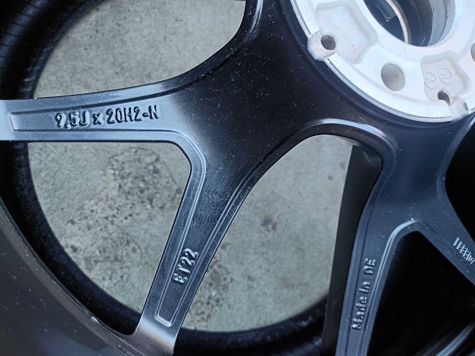 O janta spate 19 originala mercedes glc amg A2534015600