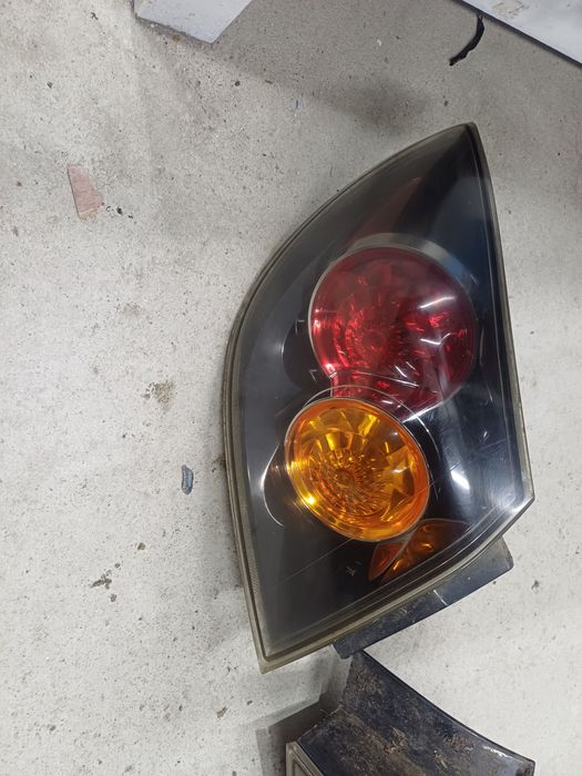 Стопове за мазда 3 хечбек 2006 година