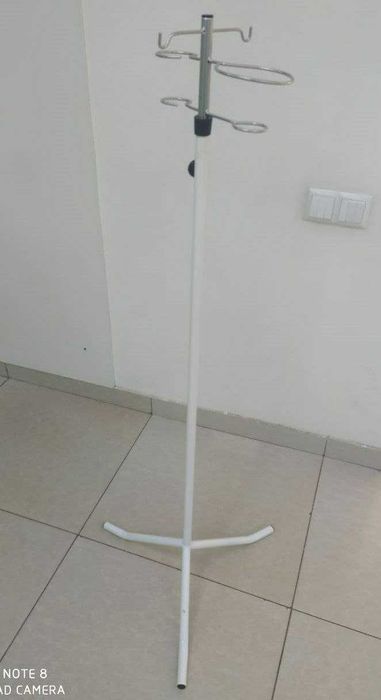 Доставка. Штатив медицинский