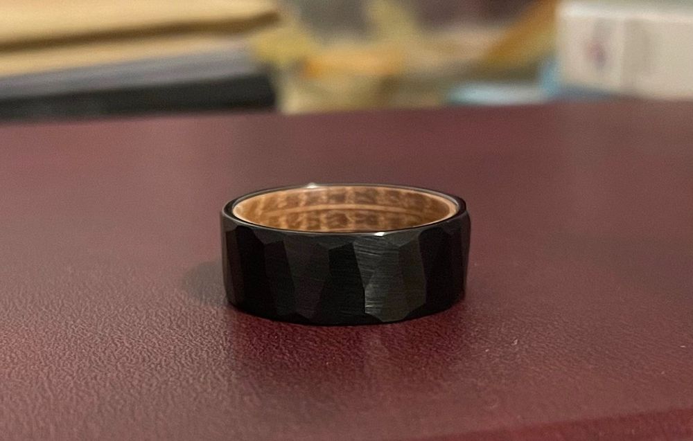 Inel/verighetă neagră din tungsten, mărimea 8 (US) sau 57 (EU)+cadou