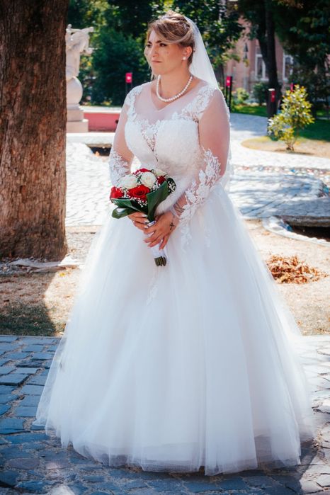 Vând rochie de mireasa