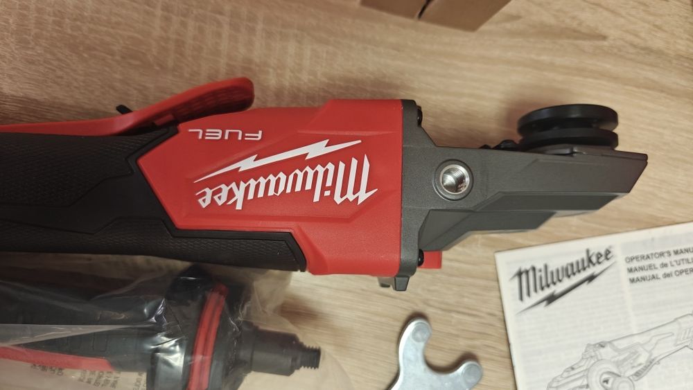 Flex m18 milwaukee cu capul plat de 125