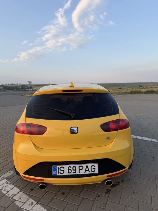 SEAT Leon 2010 — imagine 3