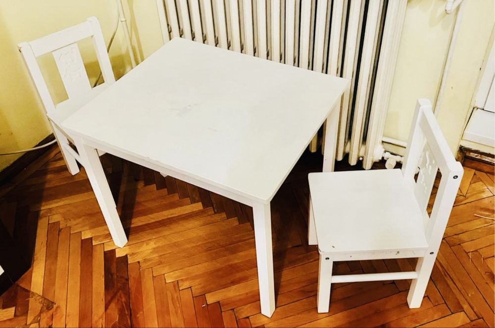 Set masuta cu 2 scaune copii Ikea Kritter