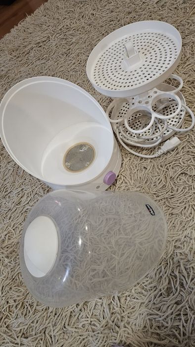 Sterilizator electric chicco cu abur pt biberoane,tetine,suzete etc