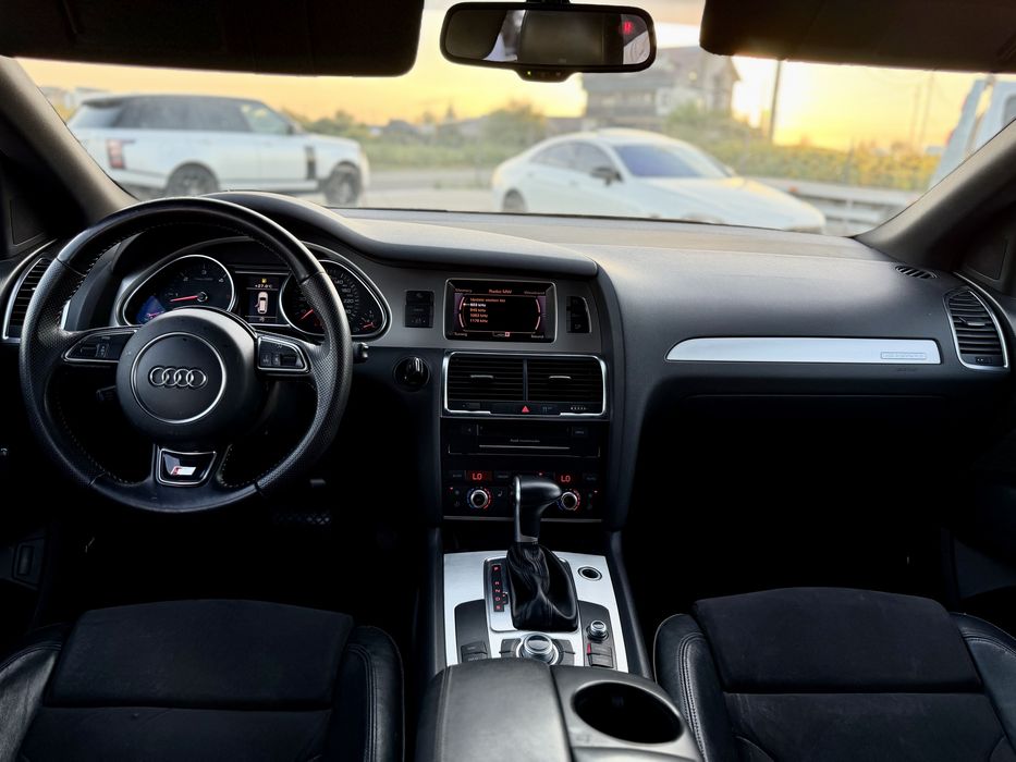 • Audi Q7 Facelift 2011 • 3.0 Diesel 245 cp • Parc Auto • Rate • Garantie •