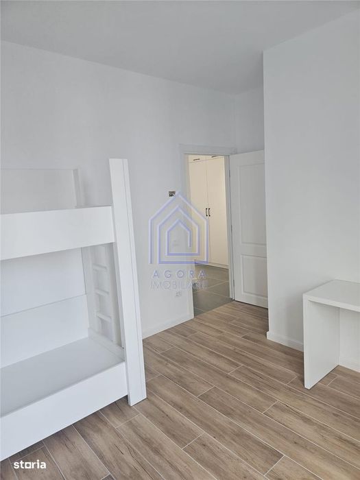 Apartament nou, mobilat ,utilat si boxa. Posibilitate parcare.
