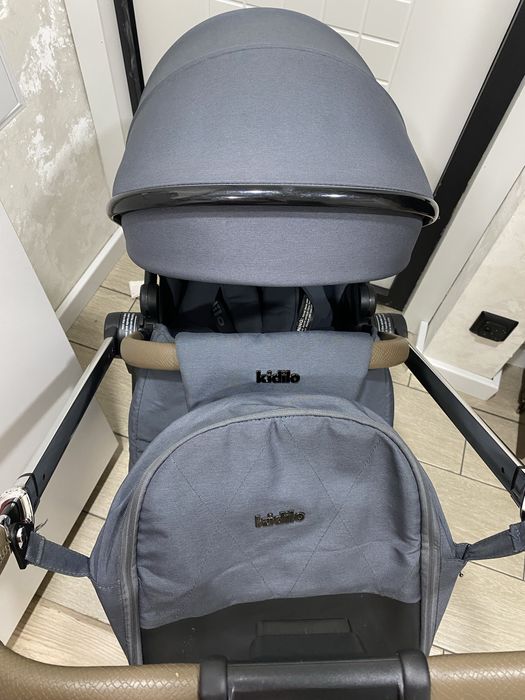 Продам универсальную коляску Kidilo 900