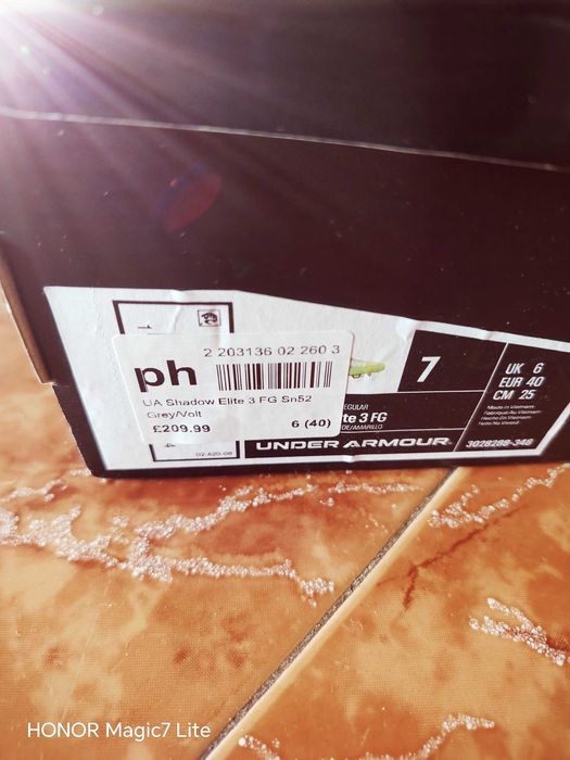 Футболни обувки/бутонки Under Armour - нови ОРИГИНАЛНИ № 40