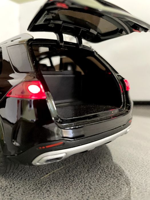 Продается Mercedes benz GLE 350 4matic 1:24 original