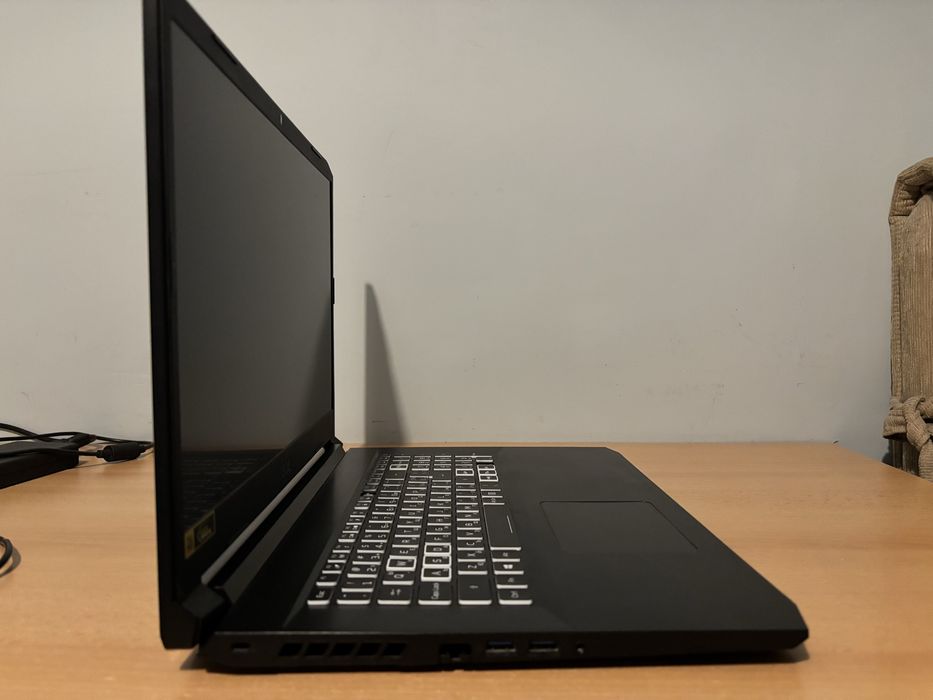 Acer Nitro AN517-41 - Ryzen 7 5800H / RTX 3080 / 32GB RAM / 1 TB SSD + ПОДАРЪК Razer Huntsman Mini 60%