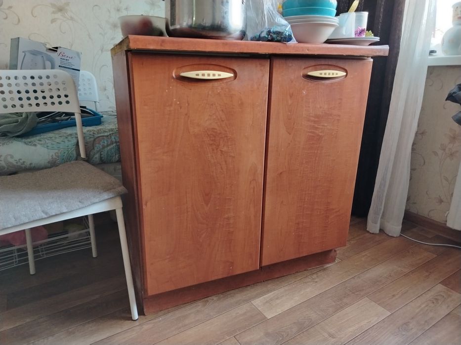 Кухонный гарнитур бесплатно