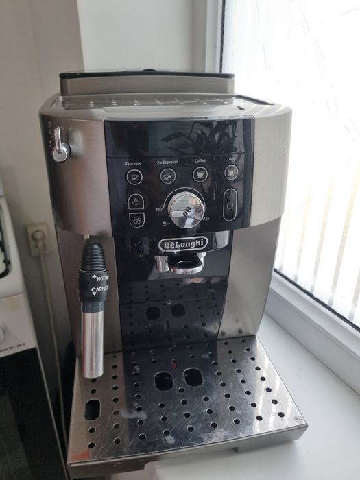 Кофемашина DeLonghi