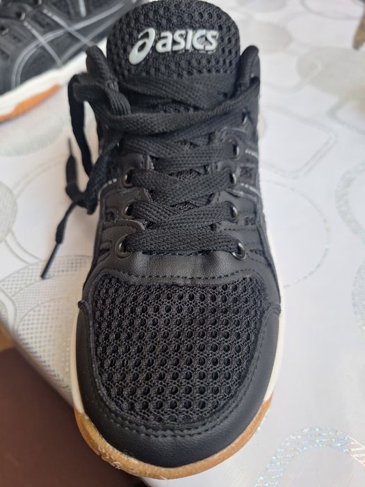 Обувь asics в хорошем состоянии
