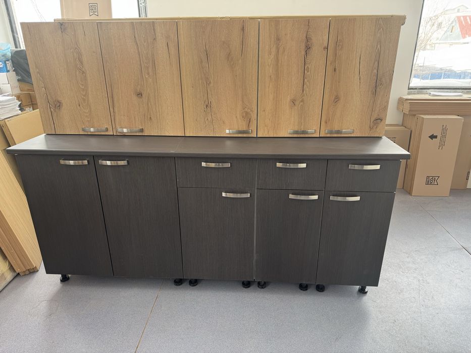 Mobila de bucatarie cu lungimea de 190 cm noua !!