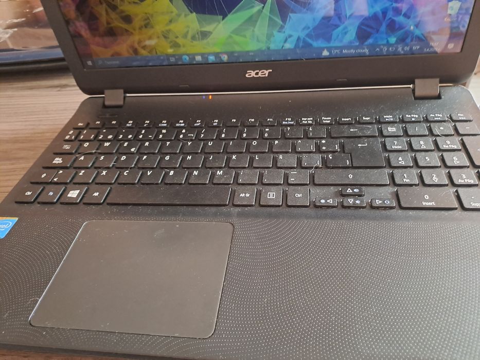 Лаптоп acer windows 10